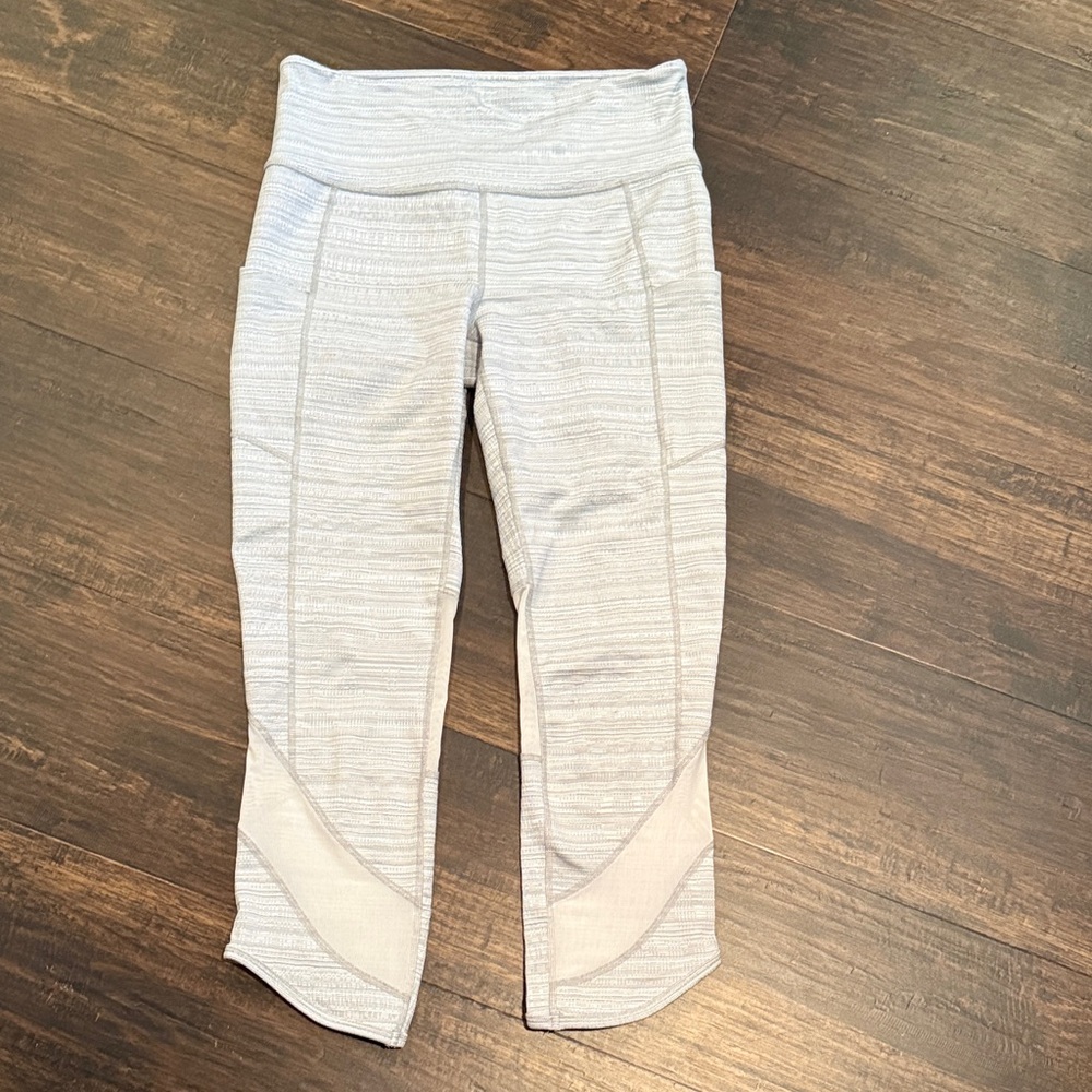 Athleta Light Gray textured/Mesh cropped Leggings